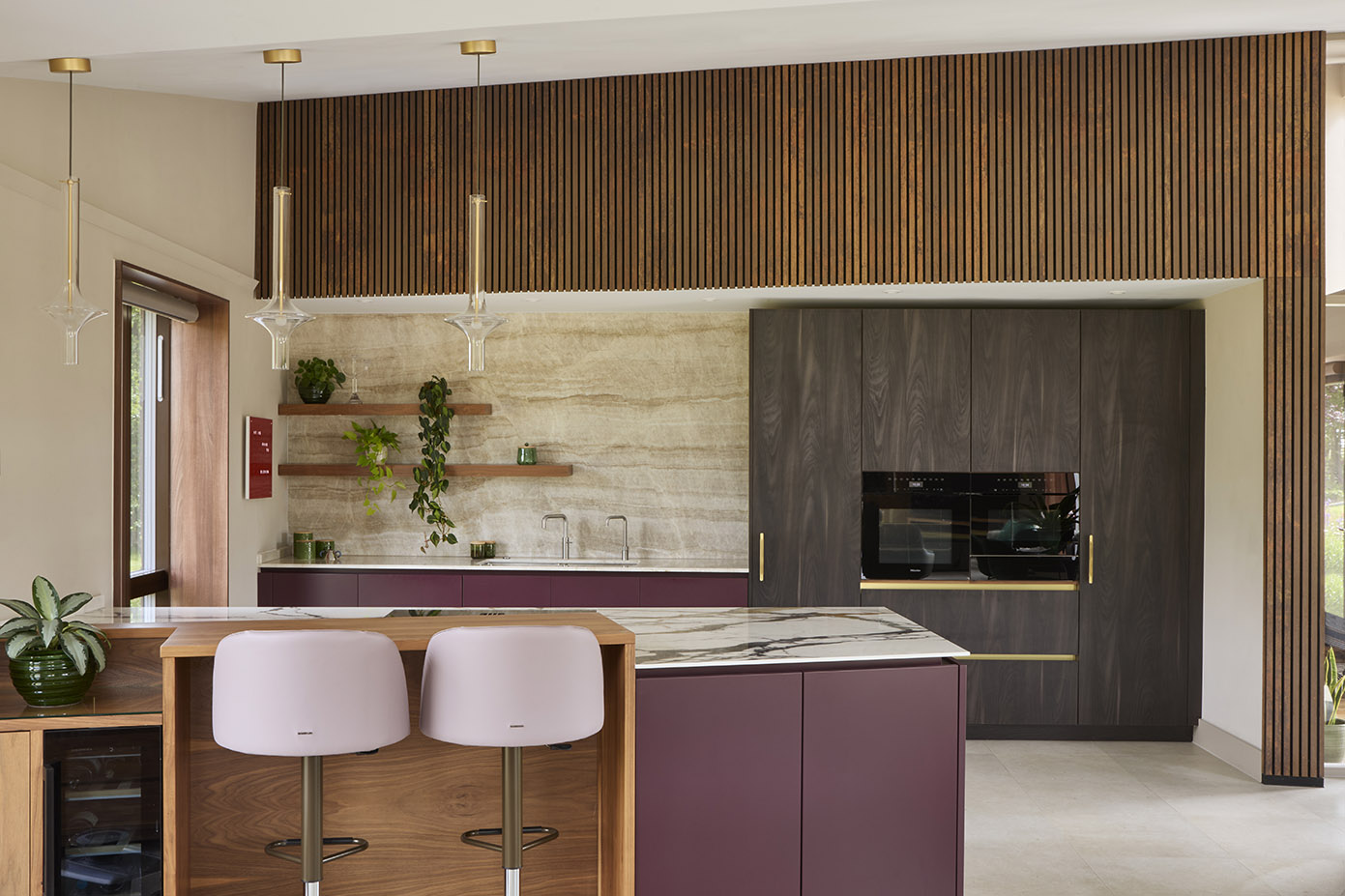 Modern Roundhouse bespoke kitchen design for this new build home set in the Malvern Hills.