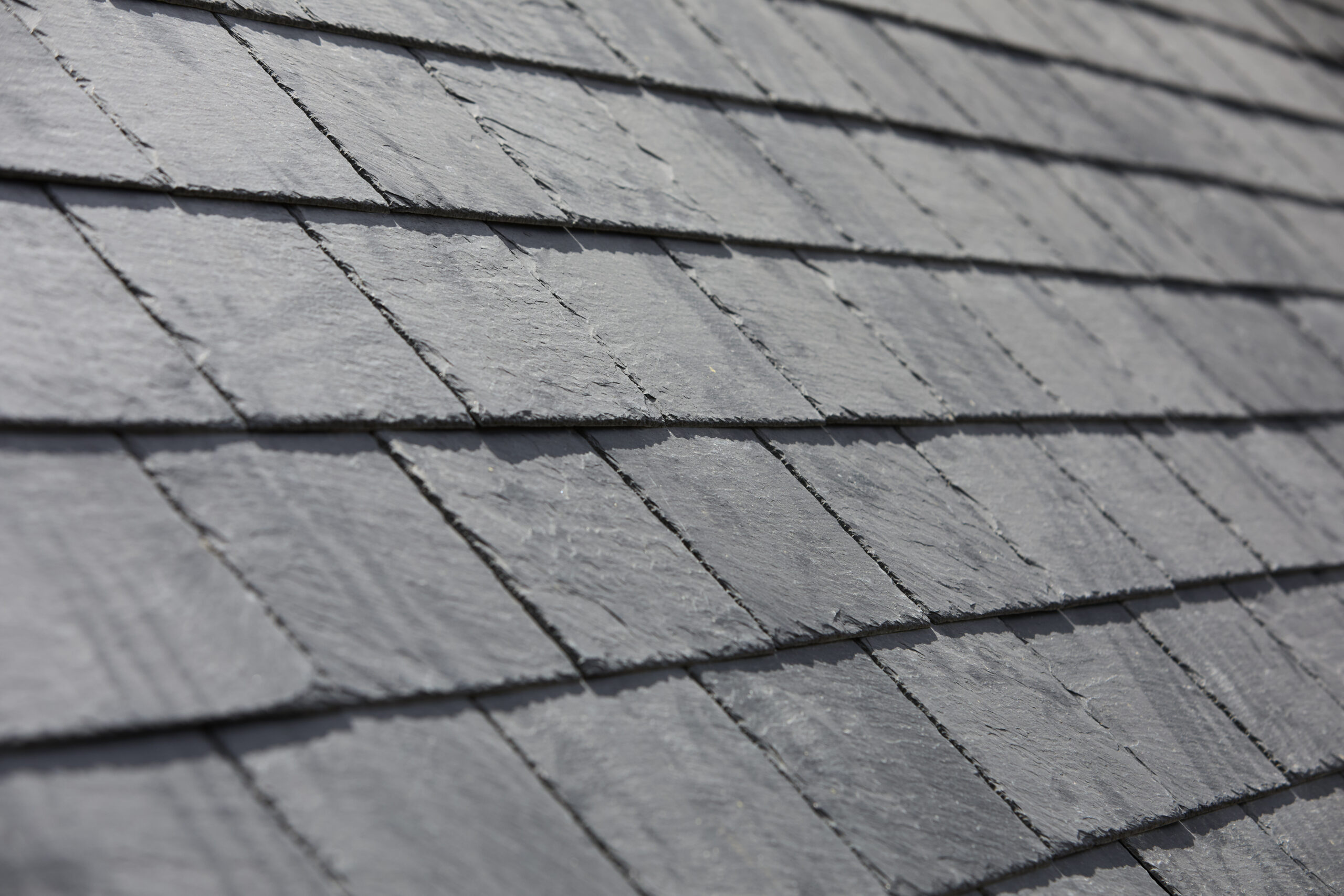 Replacing the slate roof tiles on a refurbishment property in South Oxfordshire