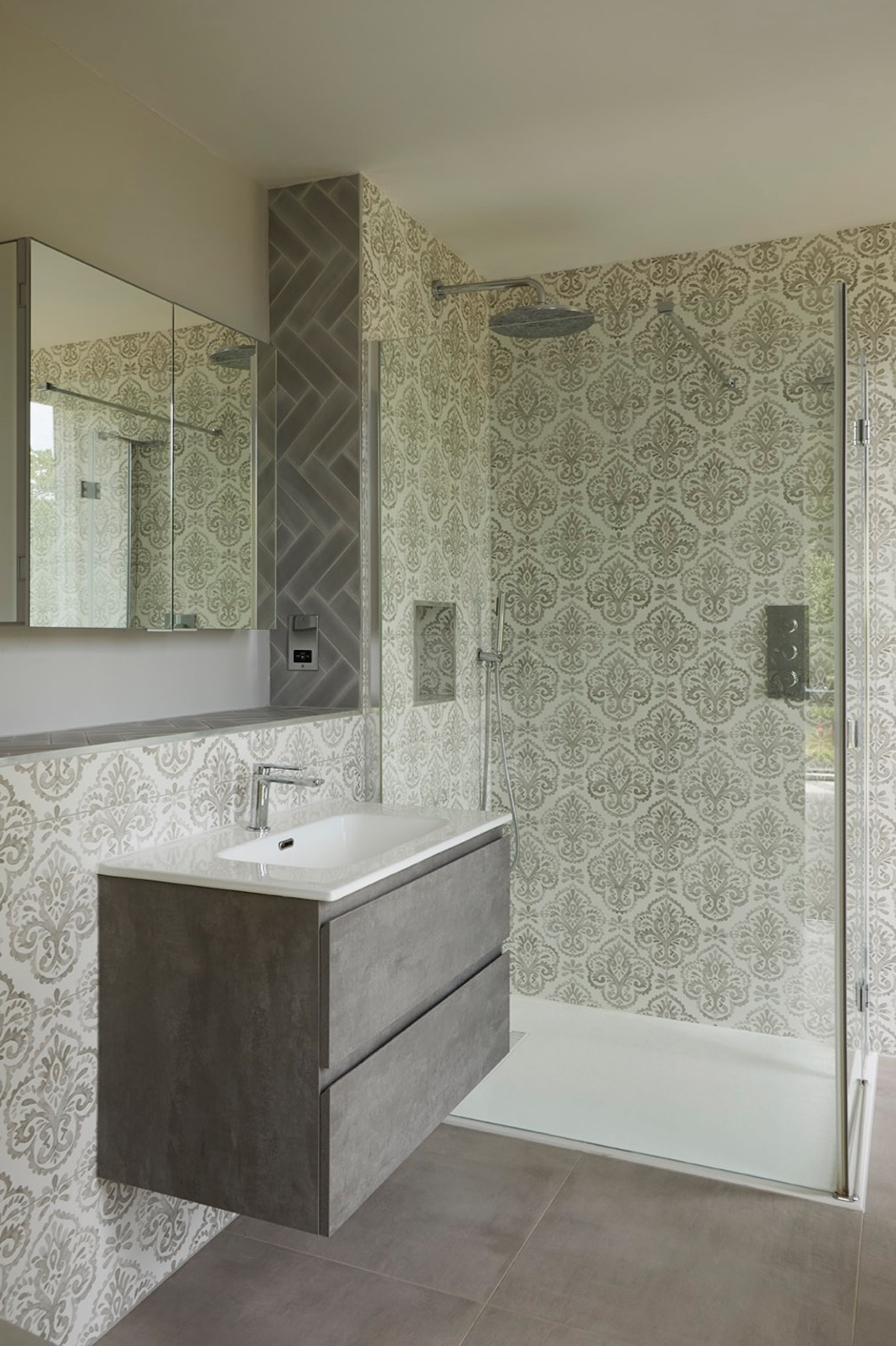 Ridgemere master bathroom with shower. Minoli tiles together with chrome finishes completes this Moroccan inspired bathroom. Construction completed by Beckwood.